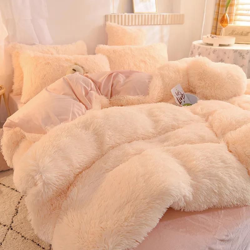 Fluffy Comforter set